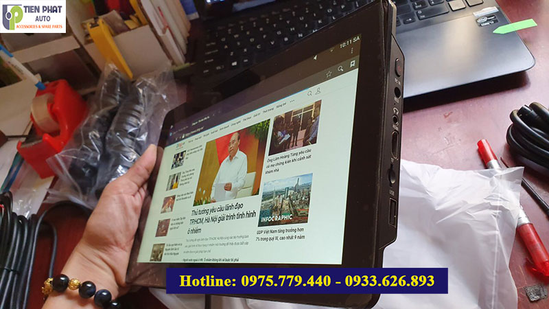 man-hinh-goi-dau-o-to